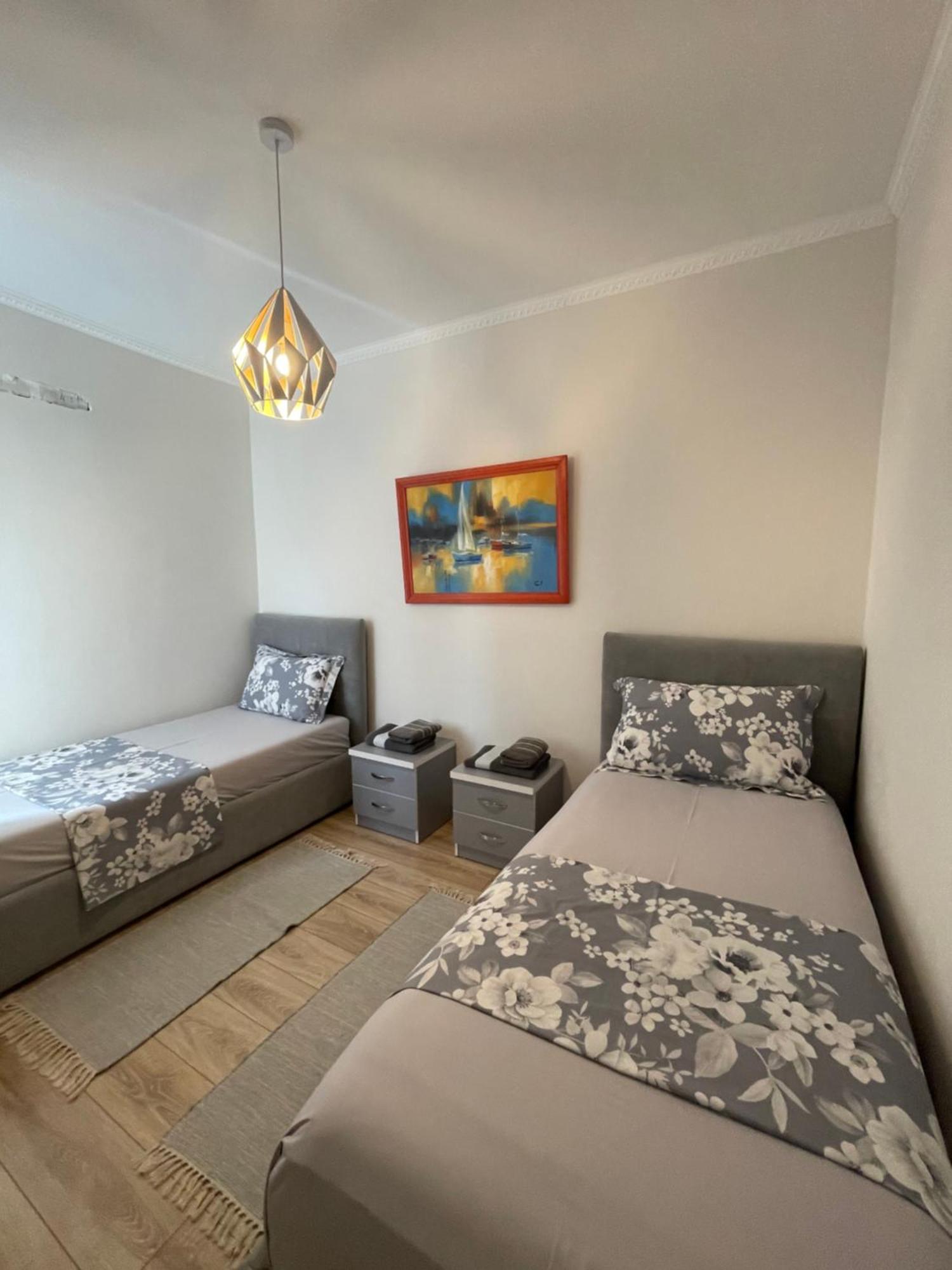Peak Apartment Modern Durres City Centre #2 Eksteriør bilde